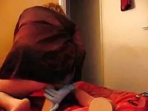 红色，婊子，婊子，狗屎组的场景 熟高清电 ...