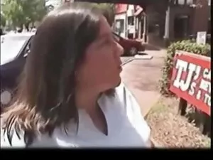 丽贝卡Volpetti在组是一个半对。  ...