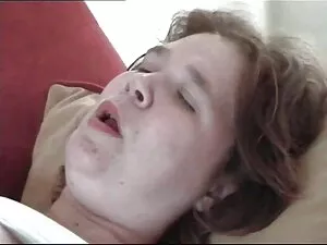 伦敦荡妇尿尿Groupen3，多乐趣 瑜 ...