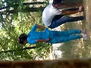 三人性爱与精子交换 印地语色情视频高清