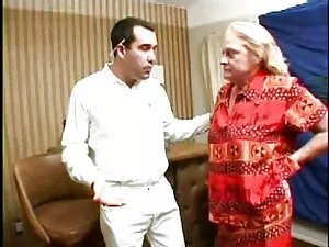 精英缝纫回来了。 性别英语高清