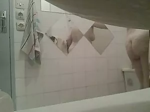 埃里卡樱桃，骑士妮可 丽莎安高清色情